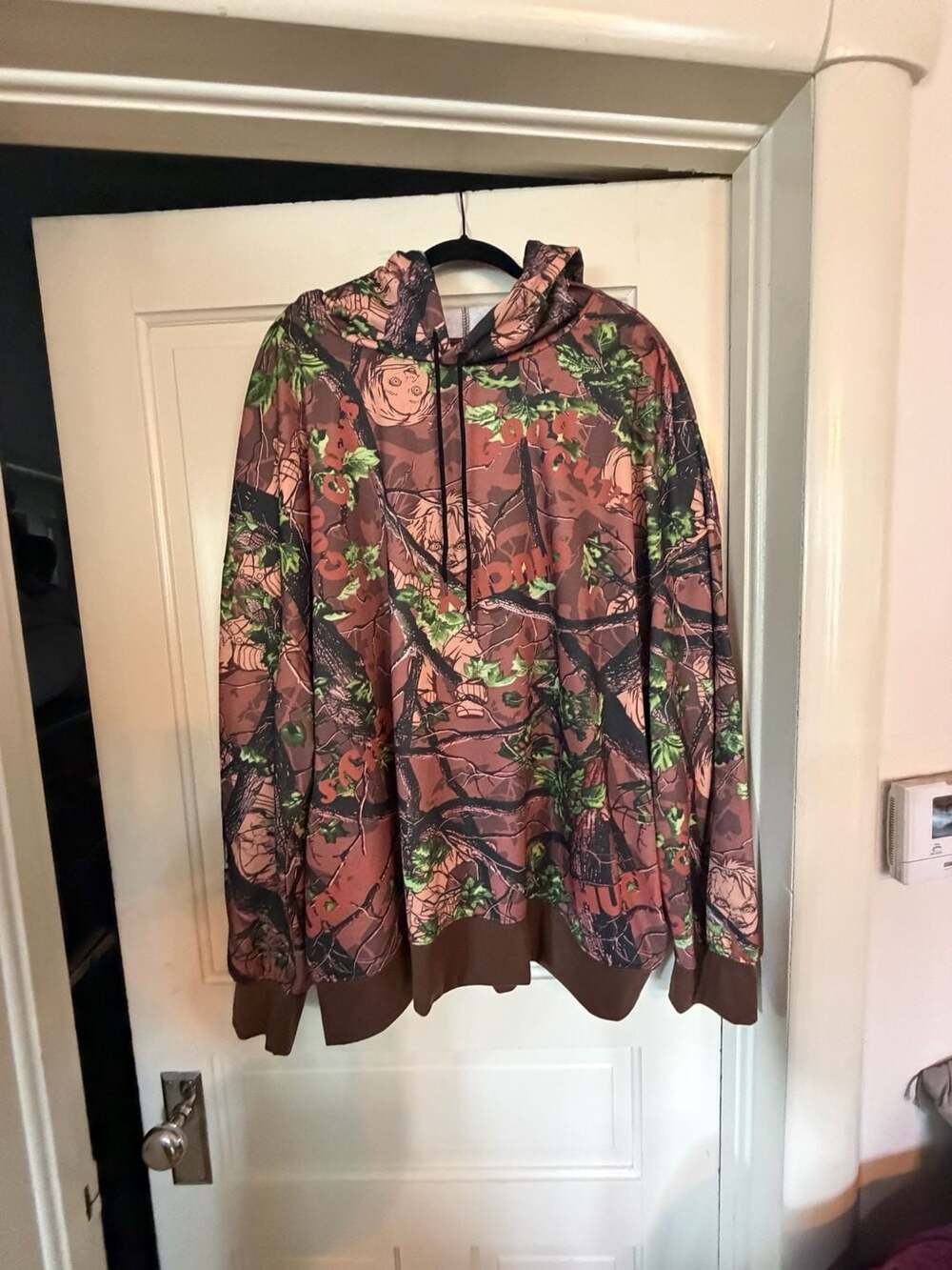 Chucky Men's and Big Men's Chucky in Camo Graphic Fleece Hoodie Sweatshirt 3XL